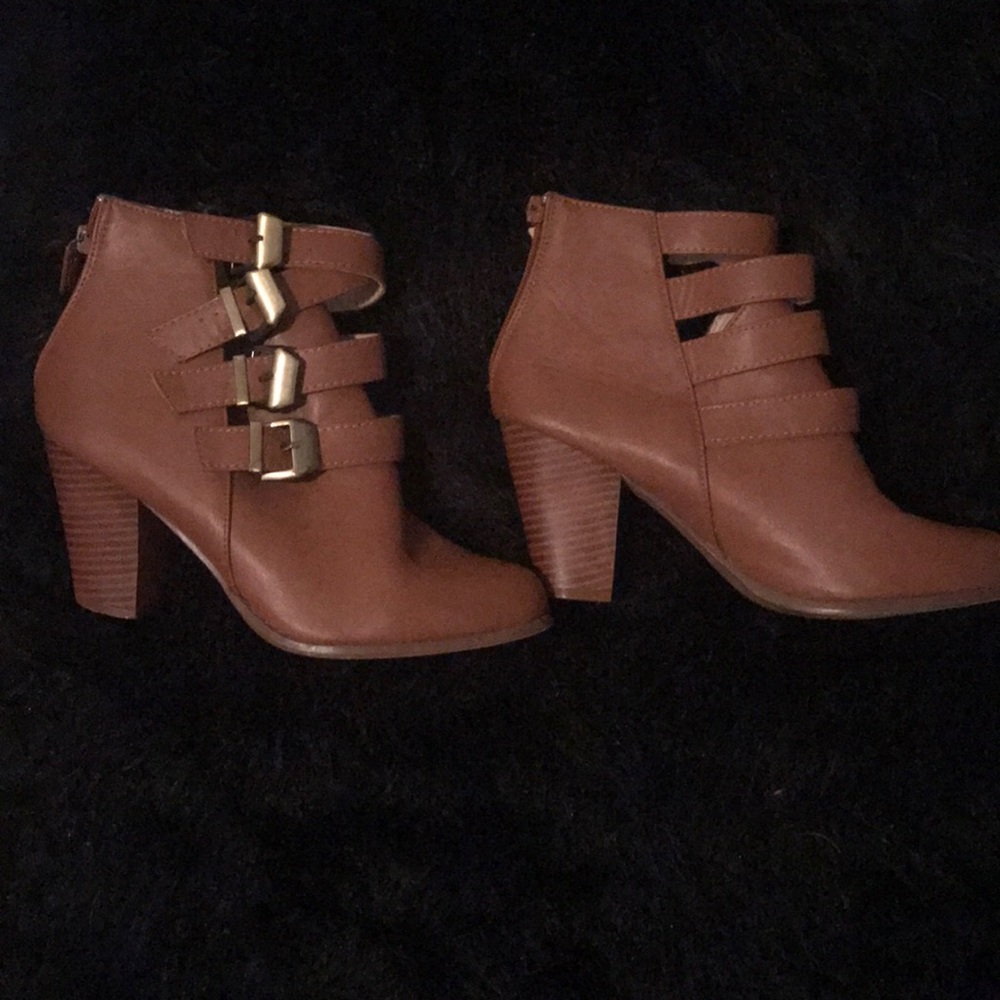 Nice ankle boots with heel